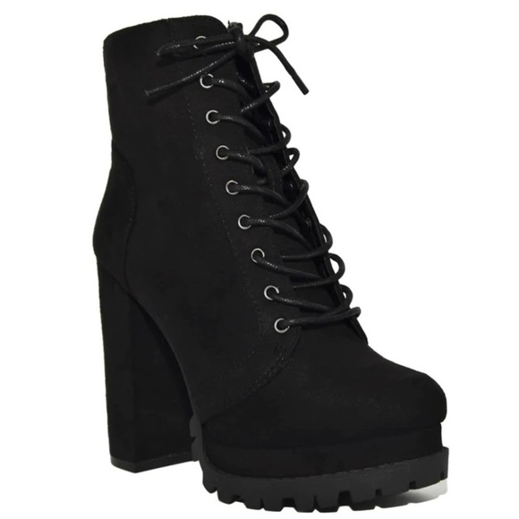 NEW! Wild Diva Lounge Black Combat Platform Heeled Bootie - Size 9 - Picture 1 of 6